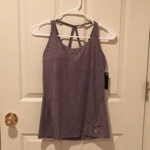 grey athletic tank!